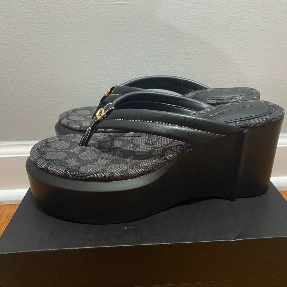 🆕Coach Platform Sandal
